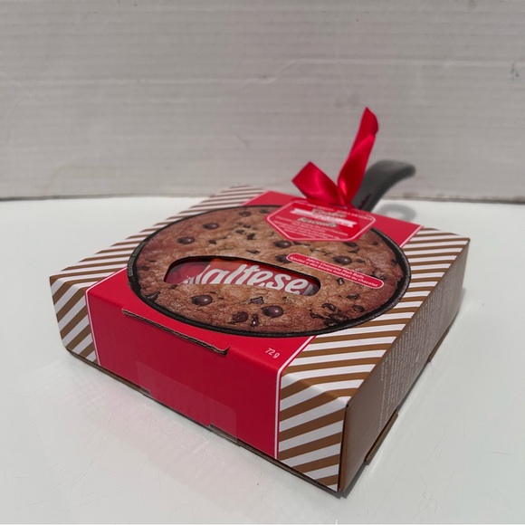Modern Gourmet Cast Iron Skillet Cookie Baking Kit - Picture 2 of 5